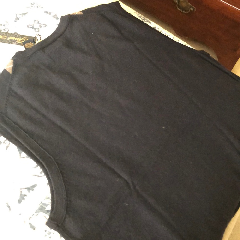 Vest - Picture 4 of 4